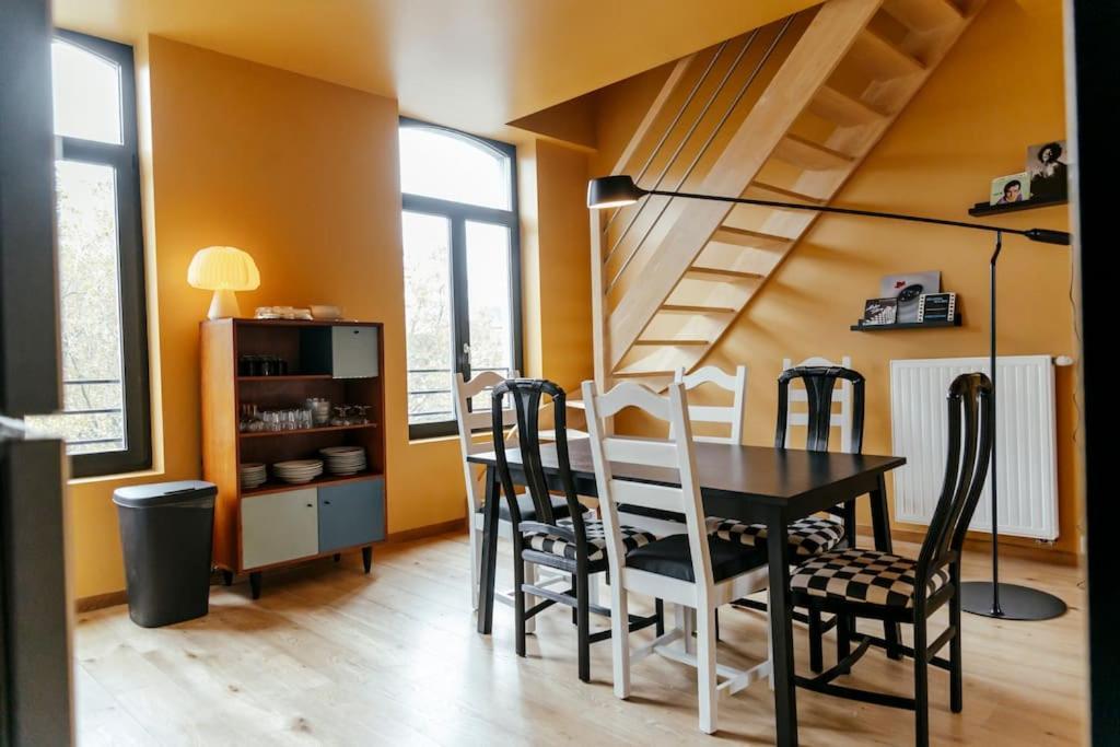 דירות לייז' Le Retro Chic - Grand Duplex Pour 6 Dans Le Centre מראה חיצוני תמונה